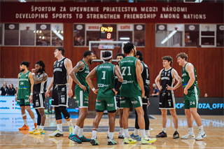 25. kolo TIPOS SBL: BC Prievidza - MBK Handlová 99:68 (Vladimír Králik)