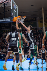 25. kolo TIPOS SBL: BC Prievidza - MBK Handlová 99:68 (Vladimír Králik)