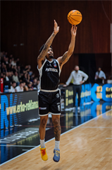 25. kolo TIPOS SBL: BC Prievidza - MBK Handlová 99:68 (Vladimír Králik)