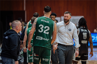 25. kolo TIPOS SBL: BC Prievidza - MBK Handlová 99:68 (Vladimír Králik)