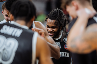 25. kolo TIPOS SBL: BC Prievidza - MBK Handlová 99:68 (Vladimír Králik)