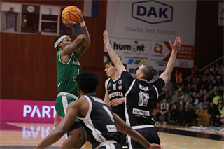 25. kolo TIPOS SBL: BC Prievidza : MBK Handlová 99:68 (Ladislav Szibilla)