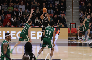 25. kolo TIPOS SBL: BC Prievidza : MBK Handlová 99:68 (Ladislav Szibilla)