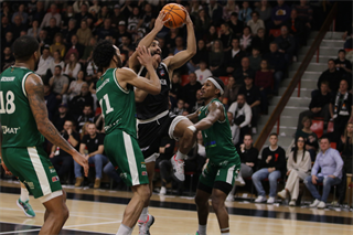 25. kolo TIPOS SBL: BC Prievidza : MBK Handlová 99:68 (Ladislav Szibilla)