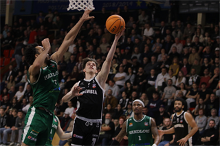 25. kolo TIPOS SBL: BC Prievidza : MBK Handlová 99:68 (Ladislav Szibilla)