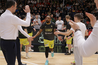 27. kolo TIPOS SBL: BC Prievidza : Patrioti Levice 96:69 (Ladislav Szibilla)