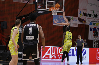 27. kolo TIPOS SBL: BC Prievidza : Patrioti Levice 96:69 (Ladislav Szibilla)