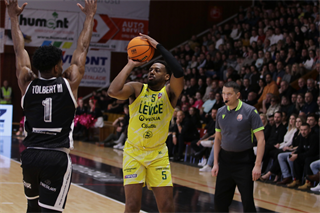 27. kolo TIPOS SBL: BC Prievidza : Patrioti Levice 96:69 (Ladislav Szibilla)
