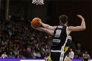27. kolo TIPOS SBL: BC Prievidza : Patrioti Levice 96:69 (Ladislav Szibilla)
