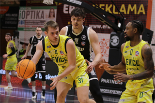 27. kolo TIPOS SBL: BC Prievidza : Patrioti Levice 96:69 (Ladislav Szibilla)