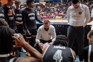 27. kolo TIPOS SBL: BC Prievidza - Patrioti Levice 96:69 (Vladimír Králik)