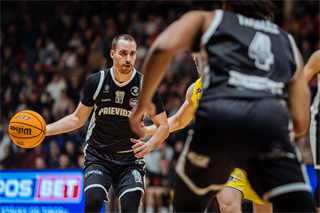 27. kolo TIPOS SBL: BC Prievidza - Patrioti Levice 96:69 (Vladimír Králik)