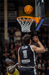 27. kolo TIPOS SBL: BC Prievidza - Patrioti Levice 96:69 (Vladimír Králik)