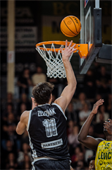 27. kolo TIPOS SBL: BC Prievidza - Patrioti Levice 96:69 (Vladimír Králik)