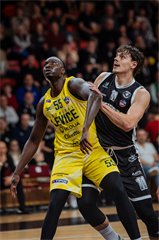 27. kolo TIPOS SBL: BC Prievidza - Patrioti Levice 96:69 (Vladimír Králik)