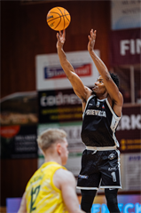 27. kolo TIPOS SBL: BC Prievidza - Patrioti Levice 96:69 (Vladimír Králik)
