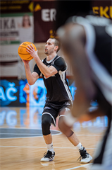 27. kolo TIPOS SBL: BC Prievidza - Patrioti Levice 96:69 (Vladimír Králik)
