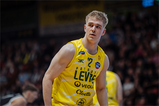 27. kolo TIPOS SBL: BC Prievidza - Patrioti Levice 96:69 (Vladimír Králik)