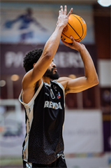 27. kolo TIPOS SBL: BC Prievidza - Patrioti Levice 96:69 (Vladimír Králik)