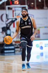 27. kolo TIPOS SBL: BC Prievidza - Patrioti Levice 96:69 (Vladimír Králik)