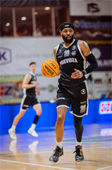 27. kolo TIPOS SBL: BC Prievidza - Patrioti Levice 96:69 (Vladimír Králik)