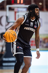 27. kolo TIPOS SBL: BC Prievidza - Patrioti Levice 96:69 (Vladimír Králik)