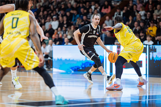 27. kolo TIPOS SBL: BC Prievidza - Patrioti Levice 96:69 (Vladimír Králik)