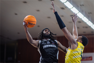 27. kolo TIPOS SBL: BC Prievidza - Patrioti Levice 96:69 (Vladimír Králik)