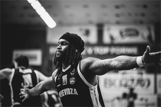 27. kolo TIPOS SBL: BC Prievidza - Patrioti Levice 96:69 (Vladimír Králik)