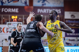 27. kolo TIPOS SBL: BC Prievidza - Patrioti Levice 96:69 (Vladimír Králik)