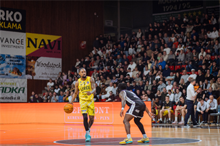 27. kolo TIPOS SBL: BC Prievidza - Patrioti Levice 96:69 (Vladimír Králik)