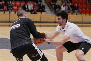 29. kolo TIPOS SBL: BC Prievidza : BKM Mimel Lučenec 83:90 (Ladislav Szibilla)