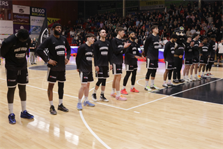 29. kolo TIPOS SBL: BC Prievidza : BKM Mimel Lučenec 83:90 (Ladislav Szibilla)