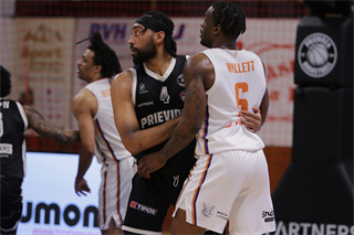 29. kolo TIPOS SBL: BC Prievidza : BKM Mimel Lučenec 83:90 (Ladislav Szibilla)