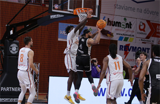 29. kolo TIPOS SBL: BC Prievidza : BKM Mimel Lučenec 83:90 (Ladislav Szibilla)