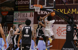 29. kolo TIPOS SBL: BC Prievidza : BKM Mimel Lučenec 83:90 (Ladislav Szibilla)