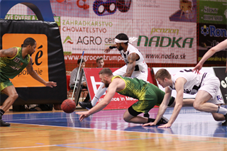 BC Prievidza - BK Slávia Žilina 92:77 (foto: Ladislav Szibilla)