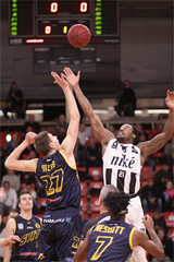 BC Prievidza - Iskra Svit 87:62 (foto: Ladislav Szibilla)