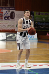 BC Prievidza – Patrioti Levice 70:62 (foto: Ladislav Szibilla)