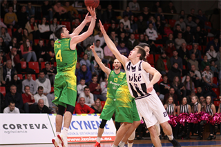 BC Prievidza – Patrioti Levice 70:62 (foto: Ladislav Szibilla)
