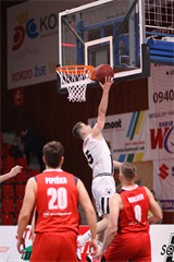 BC Prievidza - MBK Rieker COM-Therm Komárno 113:77 (foto: Ladislav Szibilla)