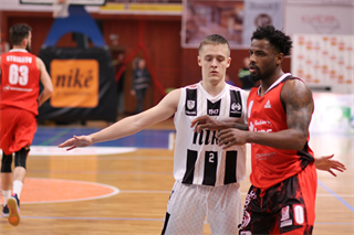 BC Prievidza - MBK Rieker COM-Therm Komárno 113:77 (foto: Ladislav Szibilla)