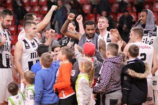 BC Prievidza - MBK Rieker COM-Therm Komárno 113:77 (foto: Ladislav Szibilla)