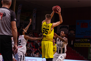 BC Prievidza - Inter Bratislava 77:61 (foto: Jakub Ruman)