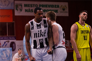 BC Prievidza - Inter Bratislava 77:61 (foto: Jakub Ruman)