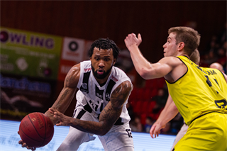 BC Prievidza - Inter Bratislava 77:61 (foto: Jakub Ruman)