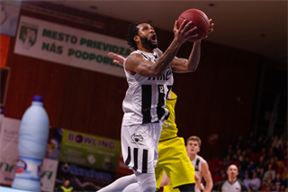 BC Prievidza - Inter Bratislava 77:61 (foto: Jakub Ruman)
