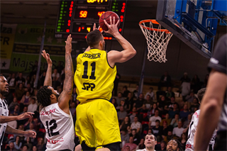 BC Prievidza - Inter Bratislava 77:61 (foto: Jakub Ruman)