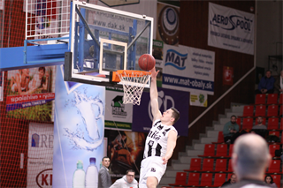 BC Prievidza - Inter Bratislava 77:61 (foto: Ladislav Szibilla)