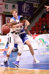 BC Prievidza -BKM Lučenec 83:71 (foto: Ladislav Szibilla)